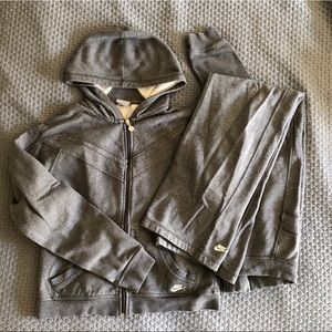 NIKE Sweatsuit. Jacket and pants